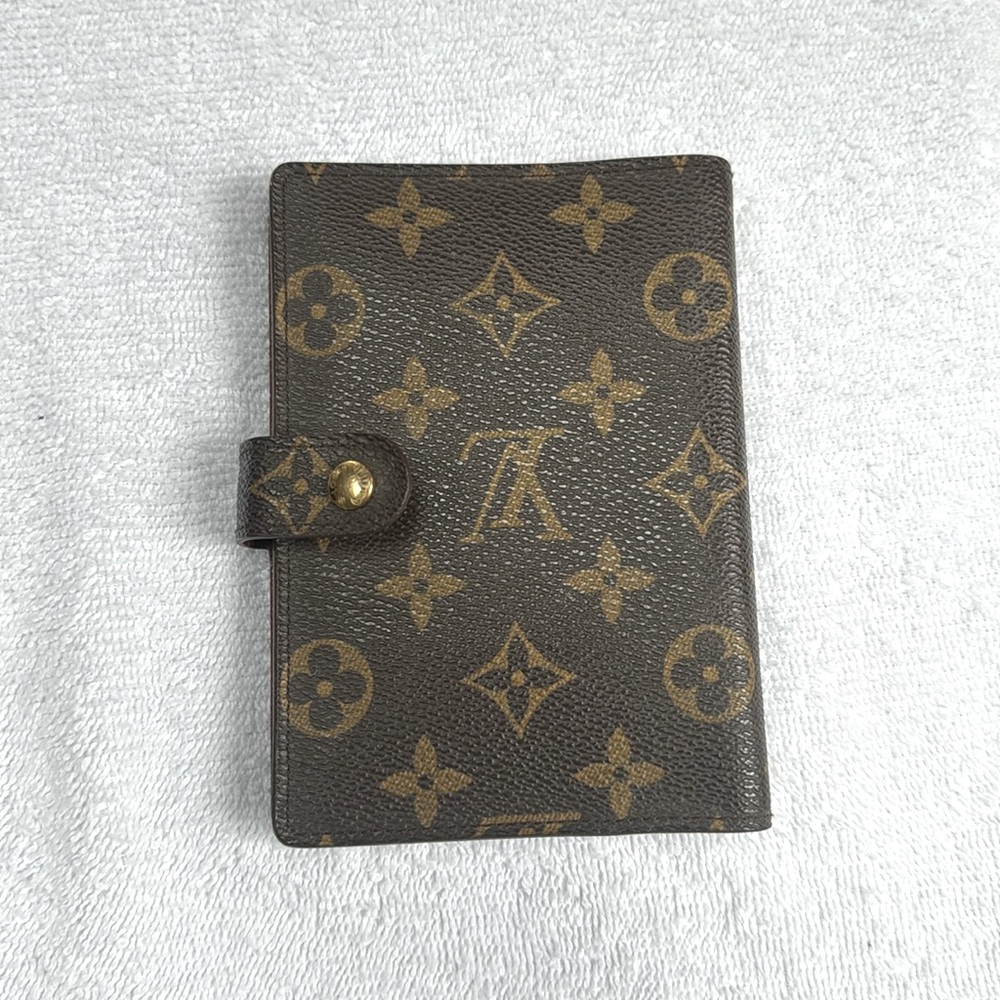 AUTHENTIC Louis Vuitton